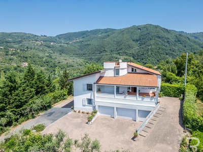 Exklusive Villa mit traumhaftem Panoramablick