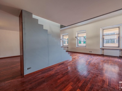 Top floor apartment in the center of Florence