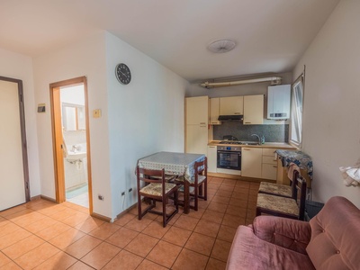 Well-maintained apartment in a prime location