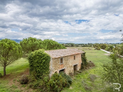 Sanierungsbedürftiger Rustico mit Blick auf Cortona
