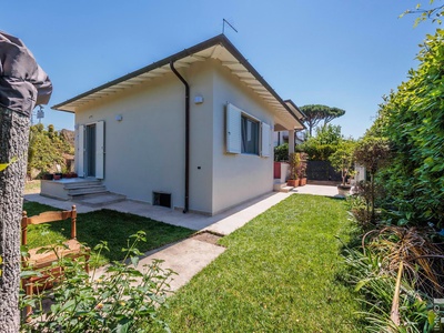 Moderne Villa in Strandnähe