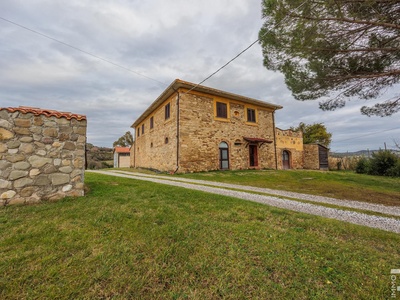 Landwirtschaftlicher Betrieb in strategischer Position